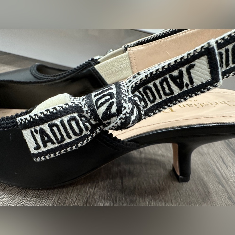 DIOR BLACK LEATHER AND RIBBON KITTEN HEEL SLINGBACKS SIZE 40 - Picture 5 of 15